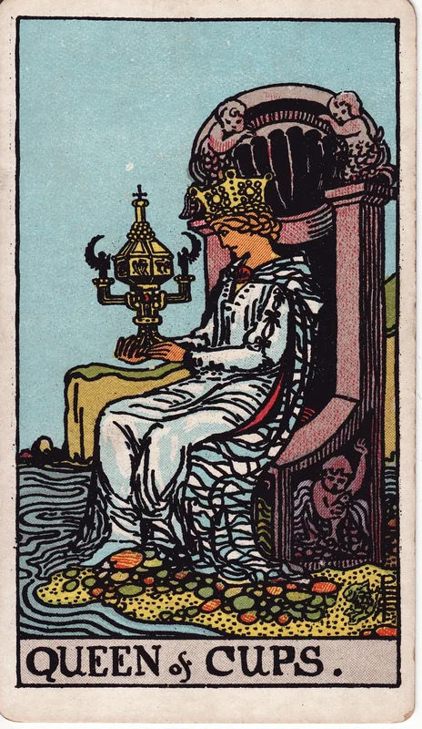 Queen of Cups — Nữ Hoàng Cốc