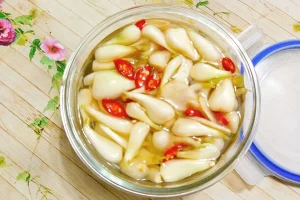 Bí Quyết Cách Muối Hành Trắng Giòn, Không Hăng Để Được Lâu