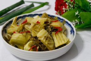 Bí Quyết Làm Dưa Muối Chua Giòn Ngon, Vàng Ruộm Cho Dịp Tết